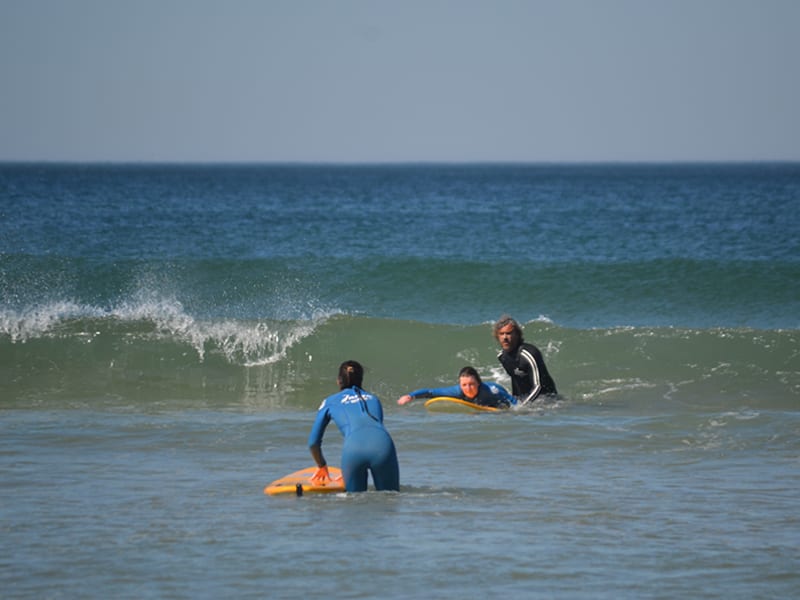 semi-private surf lessons caparica